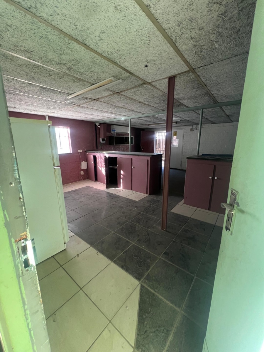To Let commercial Property for Rent in Klerksdorp Industrial North West
